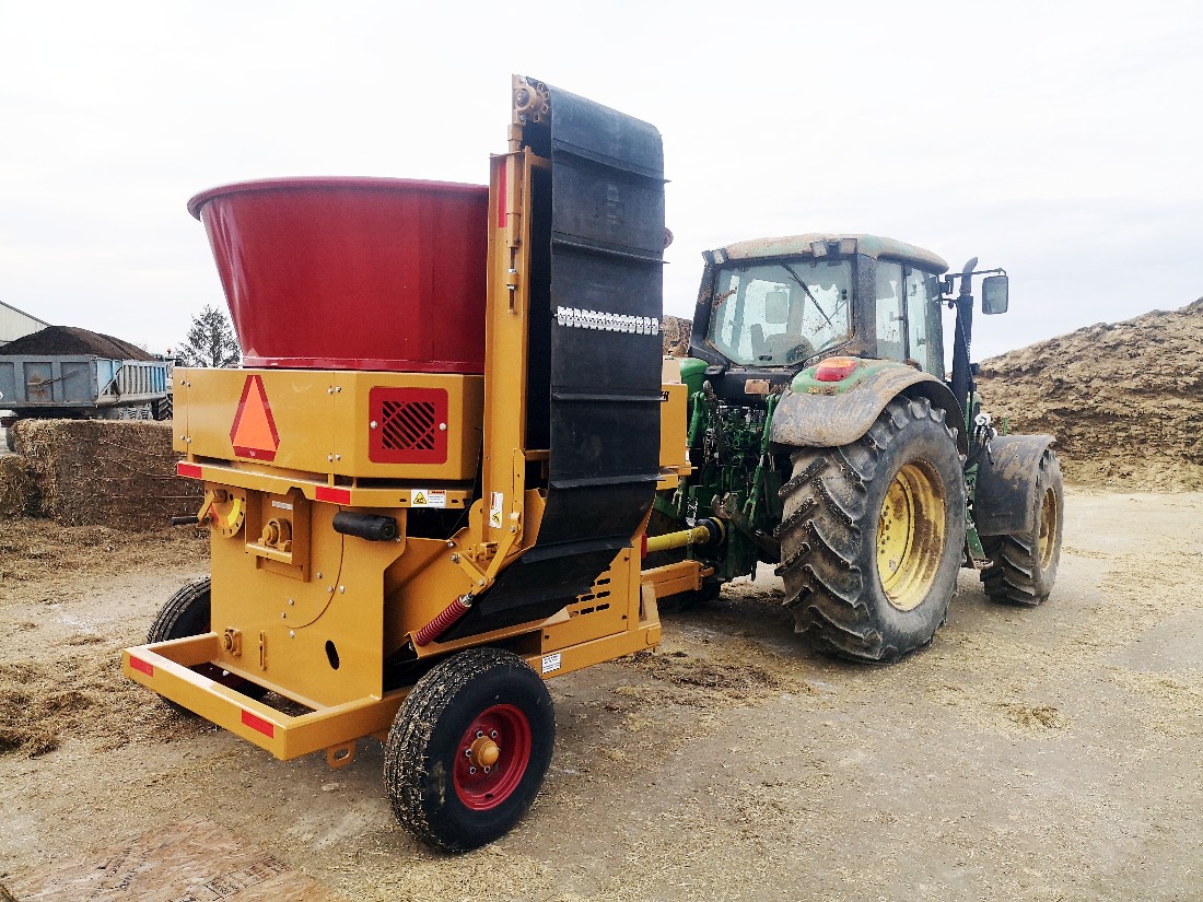 Location Broyeur de paille Haybuster H835