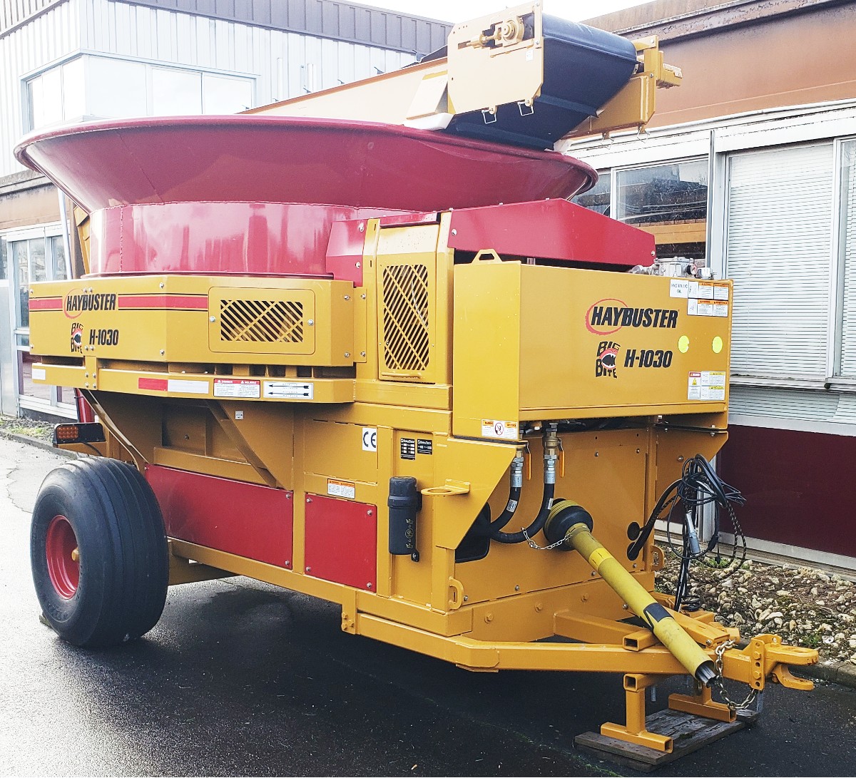 Broyeur de démonstration HAYBUSTER H1030